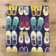 カラフル　スニーカー柄　靴柄　シューズ柄　生地　はぎれ