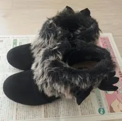 黒ファーリボン付きブーツ 約4cmヒール　size21