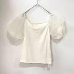 未使用◎アラマンダ　パフスリーブリブカットソー　ホワイト　オーガンジー袖（M）のサムネイル
