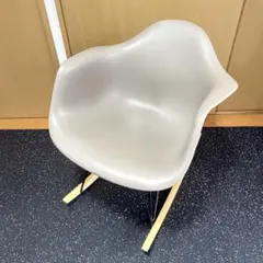 希少イームズHerman Miller ロッキングチェア ライムグリーン - メルカリ