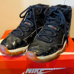 Nike Air Jordan 11 ブラック/レッドオリジナル