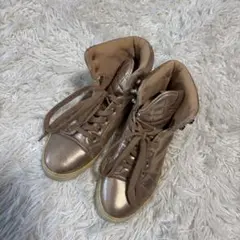 GUESS ハイカットスニーカー メタリックブロンズのサムネイル
