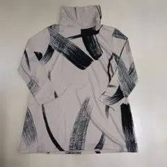 change 　抽象柄　ハイネック　長袖チュニック