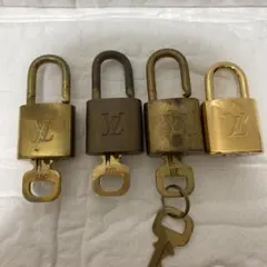 ルイ・ヴィトン 南京錠4個セット