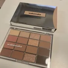 【新品未使用】wakemakeソフトブラーリング アイパレット03