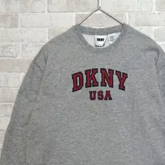 【DKNY】カレッジロゴ プリントスウェット グレー