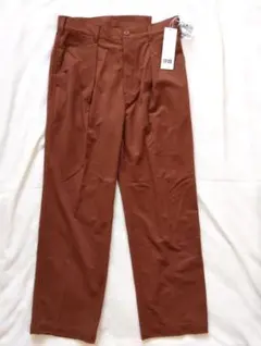 新品タグ付き Uniqlo U ユニクロ　ワイドフィットタックジャージパンツ