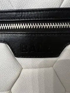 FENDI フェンディ メッシュ リュックホワイト×ブラック　定価30万　希少品 FENDI フェンディ メッシュ リュックホワイト×ブラック 定価30万 希少