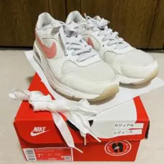 ナイキ　ピンク　白スニーカー　エアマックスSC バレエコア　ビームス　韓国好きに