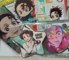 鬼滅の刃　アクリルカード　キーホルダー　缶バッジ　竈門炭治郎