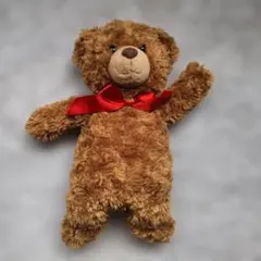 茶色のクマのぬいぐるみ