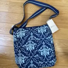 Item thumbnail for item 4fd00445-2c00-4090-bb3b-ddb8fdc99ed3