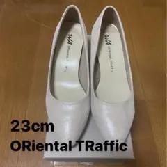 WA ORiental TRafficミドルヒールパンプス ゴールド