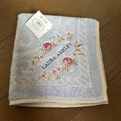 新品　LAURA ASHLEY 刺繍タオルハンカチ