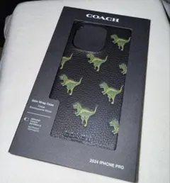 COACH コーチ　iPhone ケース　恐竜　ブラック系　本革