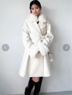 【新品】RESEXXY リゼクシー レディファーコート アイボリー Sサイズ