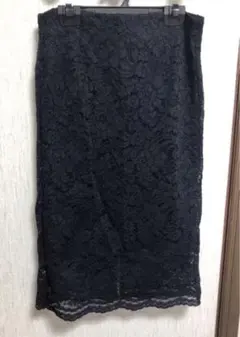 GU タイトレーススカート