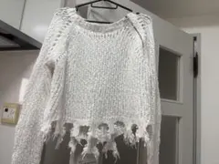 ホワイト フリンジヘム 長袖ニット