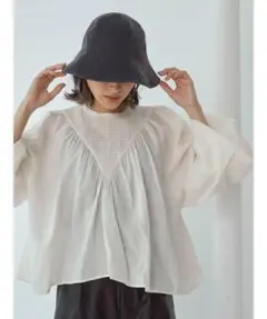 Item thumbnail for item 3d252a4e-5b29-431d-bd1a-20035b5cc31d