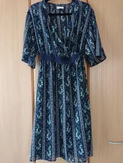 earth music&ecology花柄カシュクールガウン