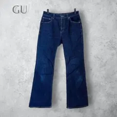【GU ジーユー】　ミドルライズフレアジーンズ　デニム　インディゴ　通年