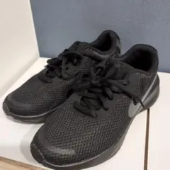 ブラックメッシュランニングシューズ　W NIKE REVOLUTION 7