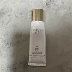 クレ・ド・ポーボーテ　クレームタンテUV　オークル