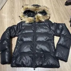 DUVETICA ブラックダウンジャケット サイズ40