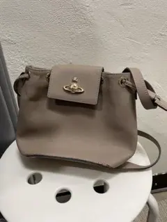 vivienne westwood ショルダーバッグ ゴールド装飾