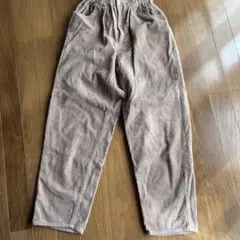 ベージュ コーデュロイ カジュアルパンツ