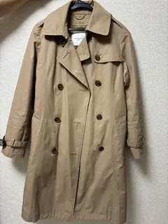 ベージュ トレンチコート ダブルブレスト