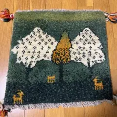 ペルシャ・ギャッベ　40cm x 39cm イラン製