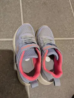 SKECHERS グレー/ピンク スニーカー　20センチ