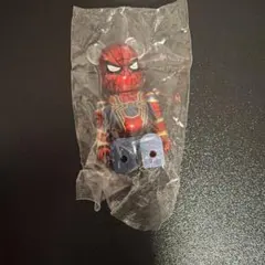 スパイダーマン　ベアブリック　インフィニティサーガ