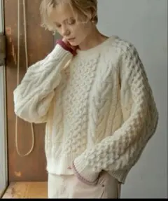 リエディ　配色ハートケーブルニットセーター アイボリー