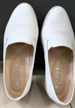 DIANA ホワイト レザー 側面パイソン柄24cm