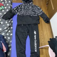 New Balance ウィンドブレーカー上下セット 黒