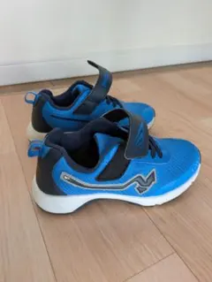 Madfoot! 青 スニーカー マジックテープ付き