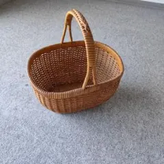 ウィッカー製ブラウンバスケット