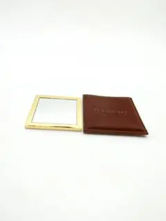 COACH コーチ 鏡 ミラー ゴールド系　約5.4cm×5.4cm 収納袋付き