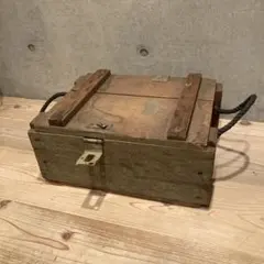 ビンテージ　米軍　木製弾薬箱 ビンテージ 米軍 木製弾薬箱 美術品・アンティーク・コレクション