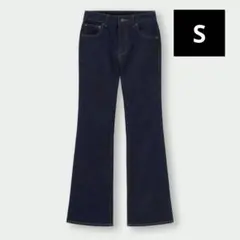 GU　ミドルライズ フレアジーンズ