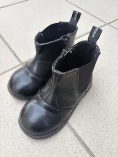 petit ブラックブーツ ジッパー付き
