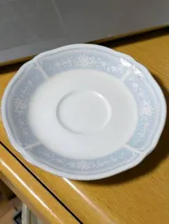 ノリタケ　中皿　4枚　新品未使用 保管品のサムネイル