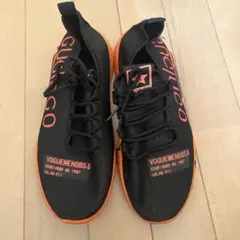 スポーツシューズ ブラックオレンジ ブラックイエロー 2足！！