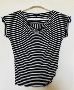 UNTITLED ドレープストライプTシャツ サイズ2