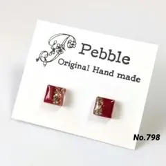 No.798　レジンピアス　ハンドメイド　四角　小ぶり　一粒　赤　ゴールド