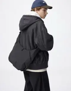 GUソフトナイロンコクーンショルダーバッグ ブラック