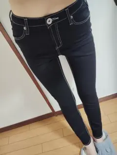 GYDA　美品　 ハイウエストスキニーデニムパンツのサムネイル