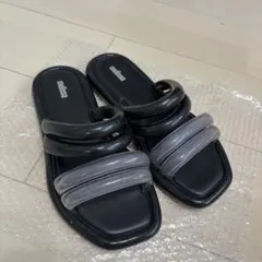 ※くちゃん※【新作】Melissa サンダル ブラック 38サイズ くちゃん様専用※【新作】Melissa サンダル ブラック 38サイズ - メルカリ